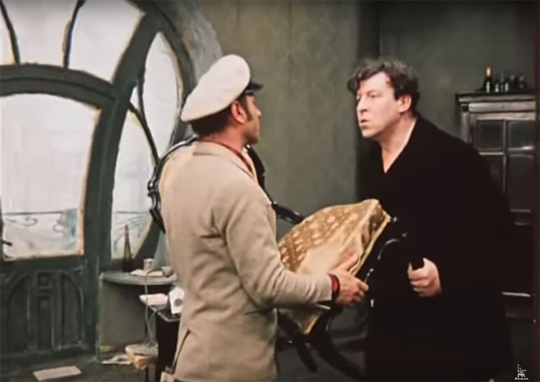 &laquo;12 стульев&raquo; &mdash; краткое содержание романа И. Ильфа и Е. Петрова