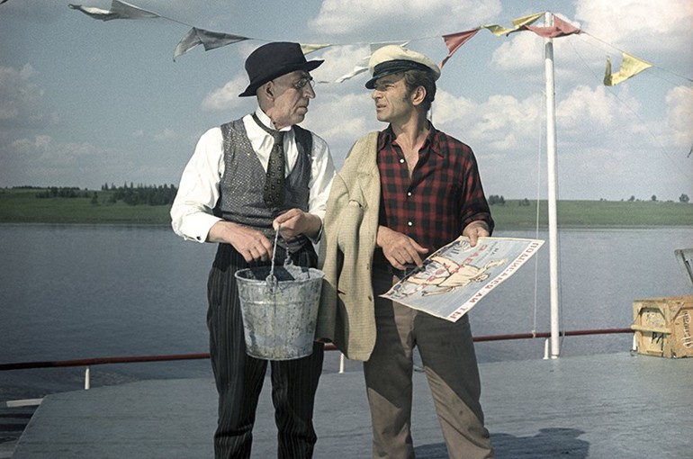 &laquo;12 стульев&raquo; &mdash; краткое содержание романа И. Ильфа и Е. Петрова