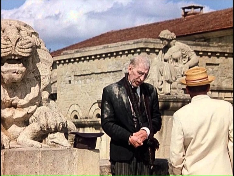 &laquo;12 стульев&raquo; &mdash; краткое содержание романа И. Ильфа и Е. Петрова