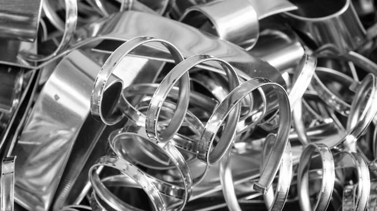 Алюминий &mdash; химические и физические свойства, особенности взаимодействия с веществами