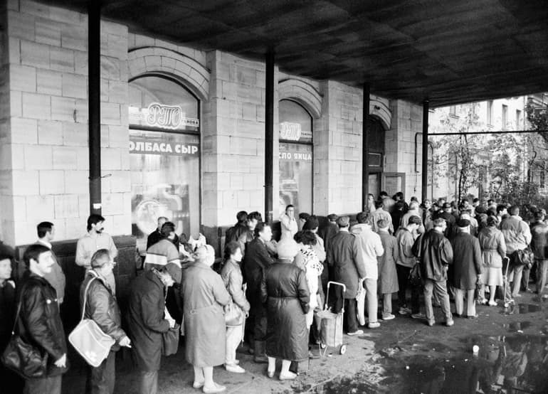 Августовский путч 1991 года &mdash; причины, основные события и итоги переворота