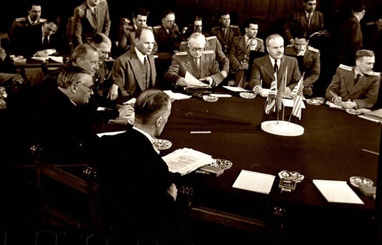 Берлинский кризис 1961 года — причины, основные события и итоги
