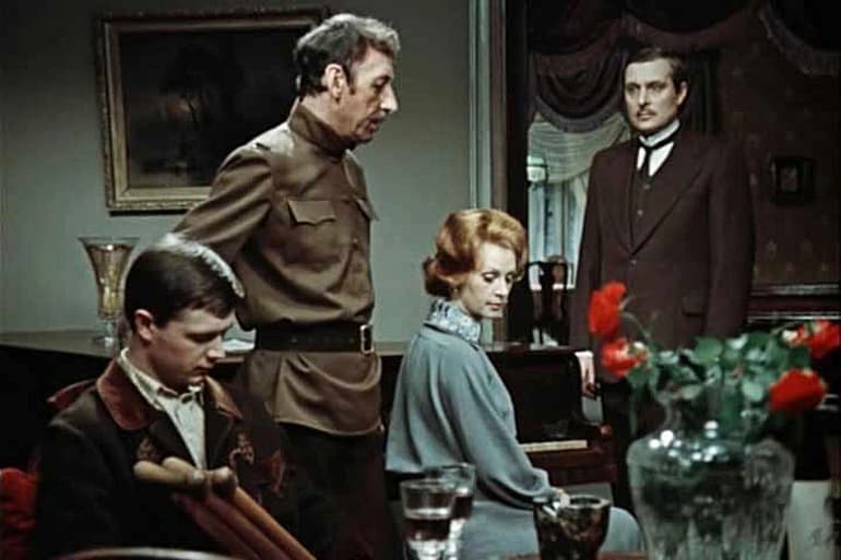 &laquo;Дни Турбиных&raquo; &mdash; краткое содержание пьесы М.А. Булгакова