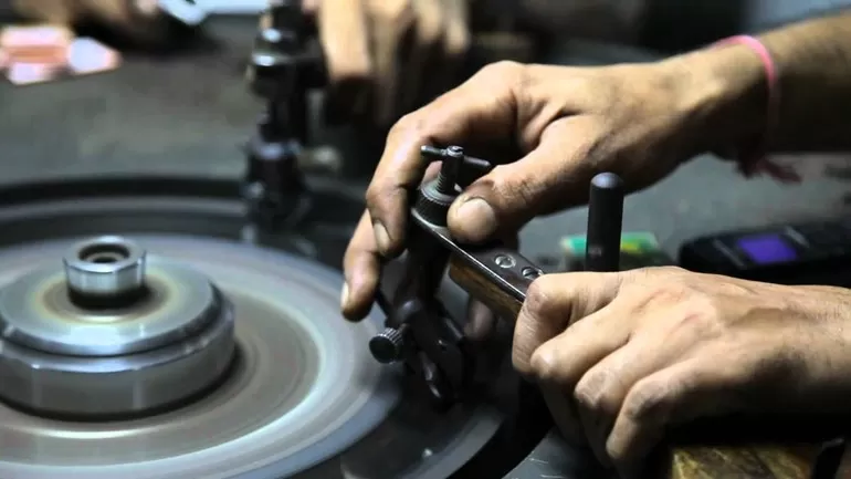 Доклад об алмазе как полезном ископаемом &mdash; описание, свойства и месторождение