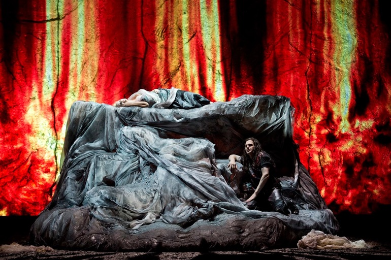 &laquo;Гибель богов&raquo; &mdash; краткое содержание оперы Р. Вагнера