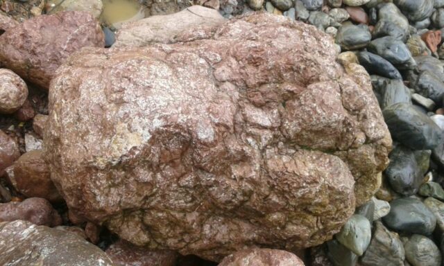 Гранит горная порода, происхождение, признаки, виды и описание кратко (2 класс, окружающий мир)