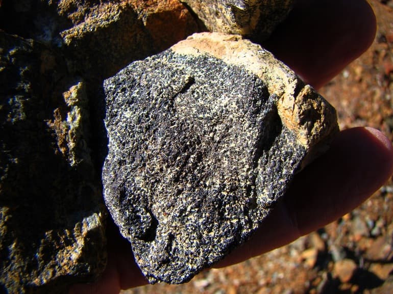 Хром (Cr)  &mdash; химические и физические свойства, формула, применение