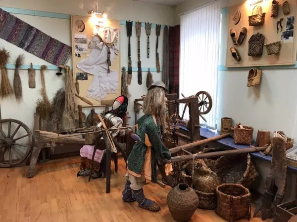 Как был организован быт крепостных крестьян на Руси?