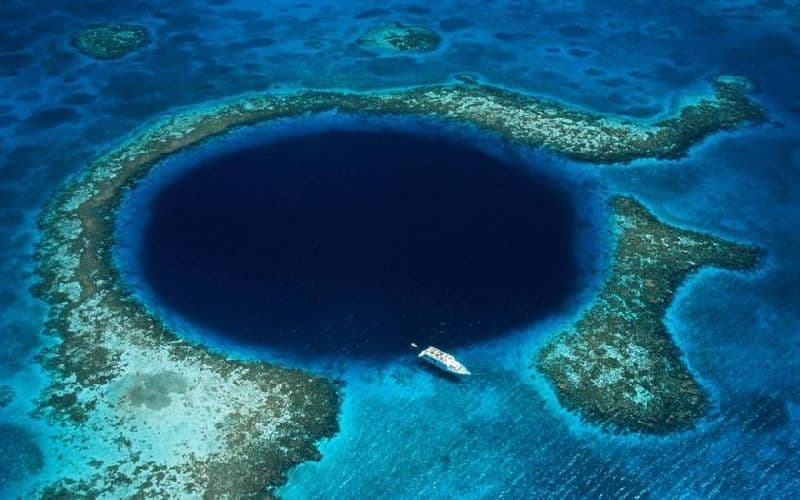 Какие океаны омывают Евразию (география, 7 класс)