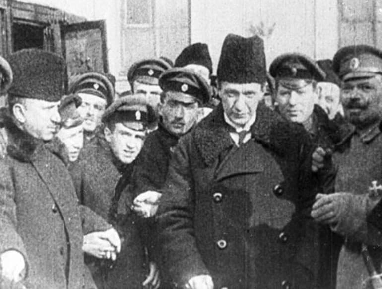 Корниловский мятеж 1917 г — причины, цели и итоги выступления