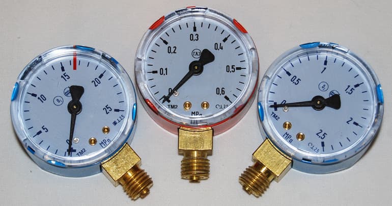 Манометр &mdash; виды, принцип действия и характеристики