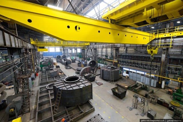 Межотраслевые комплексы России- важнейшие и ведущие в таблице для 9 класса