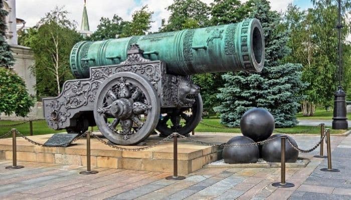 Московский Кремль и его достопримечательности (2 класс, окружающий мир)