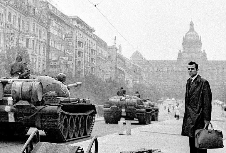 Начало Холодной войны — причины, основные этапы и итоги