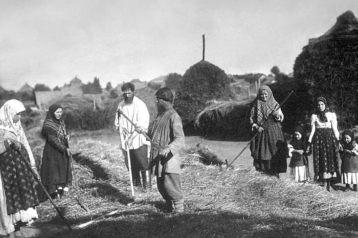 Народничество &mdash; основные идеи, представители и течения