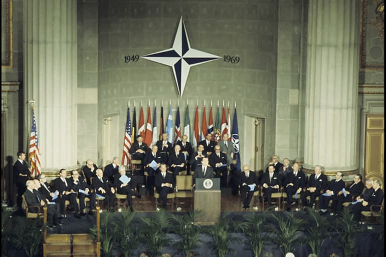 НАТО: организация Североатлантического договора и её члены