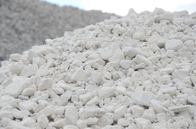 Основные оксиды в химии &mdash; строение, классификация и примеры соединений