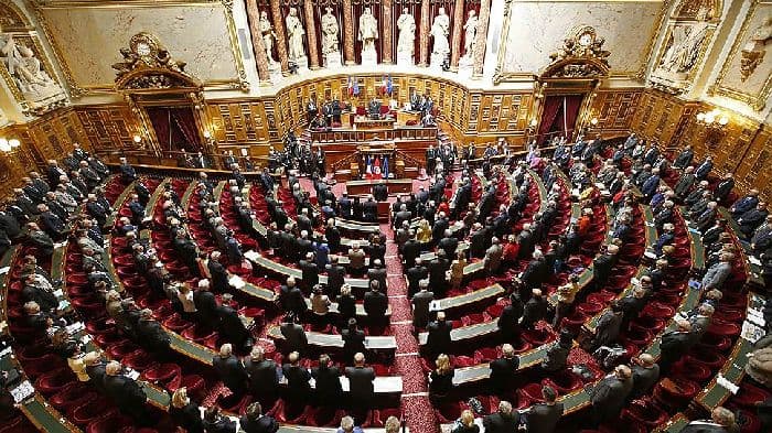 Парламент Франции &ndash; форма правления и государственное устройство