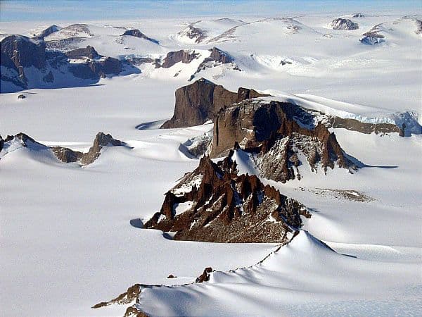 Площадь Антарктиды &ndash; территория материка в млн км2