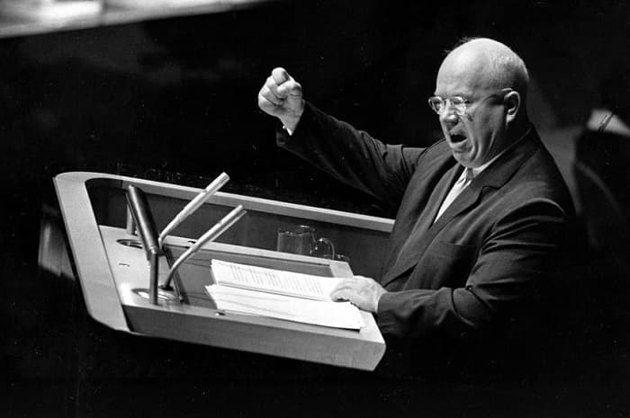 Политика Хрущева &mdash; основные мероприятия внутренней и внешней политики