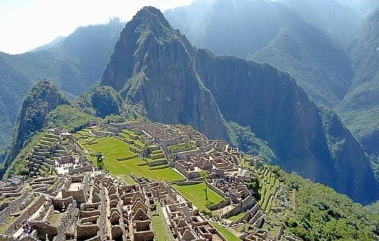 Рельеф и полезные ископаемые Южной Америки &ndash; особенности, преобладающие формы и особенности