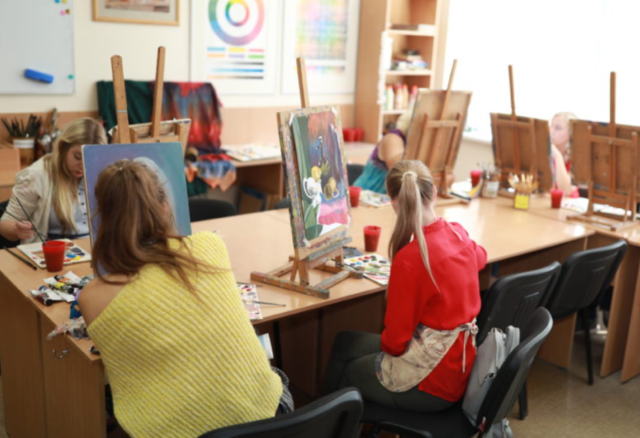 Режим дня школьника &ndash; образец распорядка дня для ученика, таблица, график кратко (4-5 класс, окружающий мир)