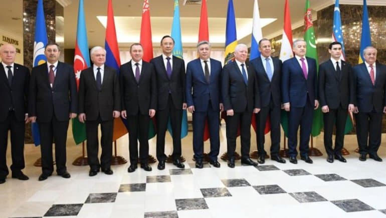 СНГ &mdash; список стран-участниц в составе, цели создания и задачи содружества