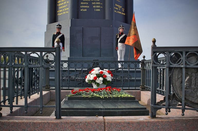 Сообщение про памятник на Бородинском поле