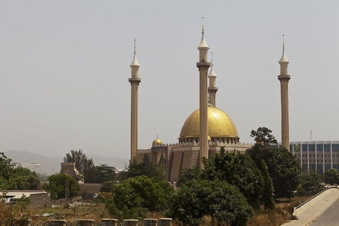 Страны по численности населения в топ самых больших в таблице с названиями