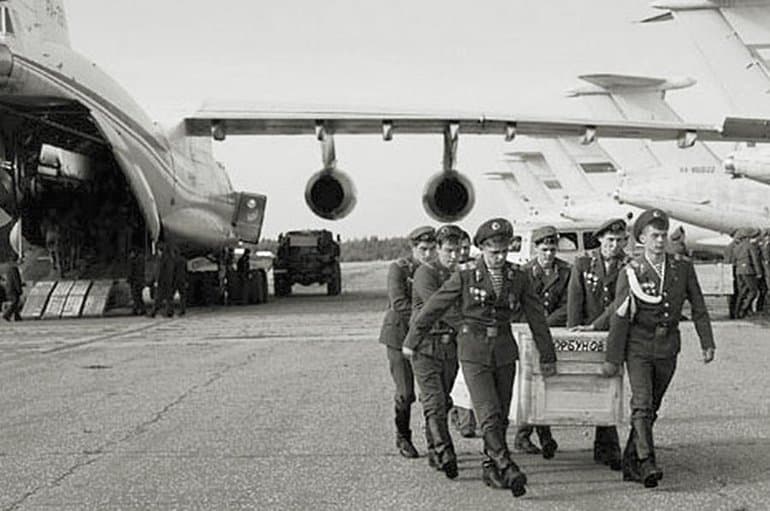 Война в Афганистане (1979-1989) &mdash; причины, ход событий и последствия конфликта