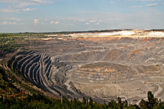 Железная руда &ndash; кратко для детей и доклада (4 класс, окружающий мир)