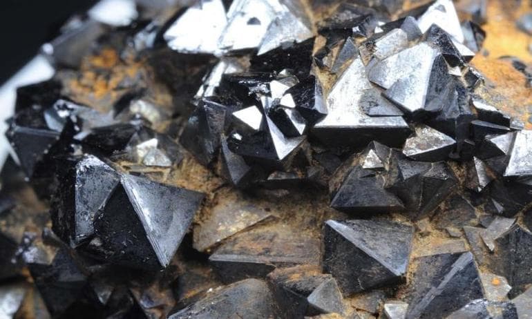 Железная руда &mdash; свойства, происхождение, добыча и применение